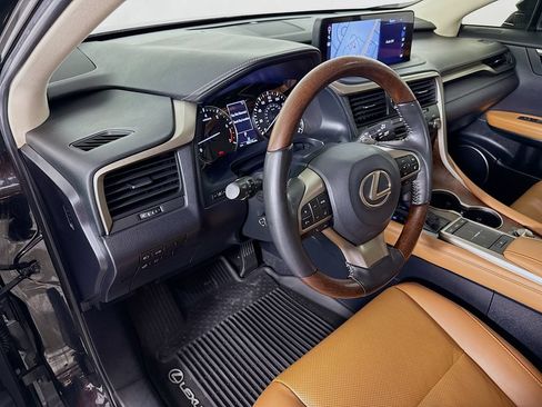 Certified 2022 Lexus RX 350L FWD w/ Premium Package image 9