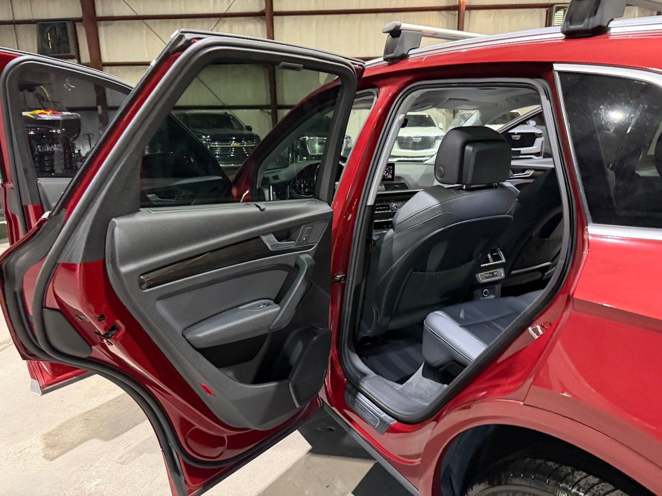 Used 2018 Audi Q5 2.0T Premium Plus w/ Premium Plus Package AWD/4WD image 16