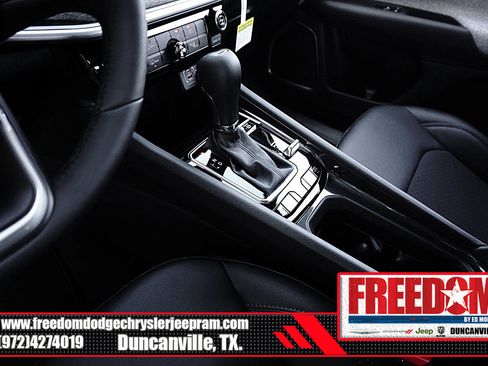 New 2026 Jeep Compass Latitude image 34