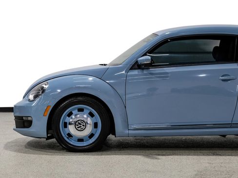 Used 2014 Volkswagen Beetle 2.5 FWD image 10