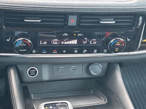 Used 2023 Nissan Rogue SL w/ SL Premium Package FWD image 26