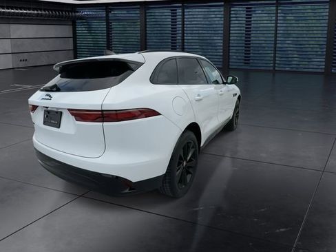 Used 2023 Jaguar F-PACE S image 8