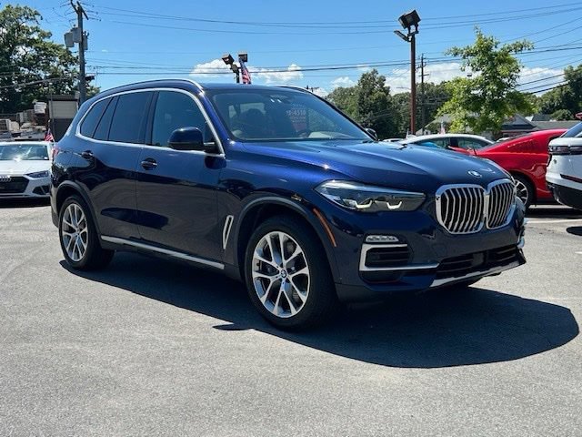 Used 2020 BMW X5 xDrive40i w/ Premium Package AWD/4WD image 3