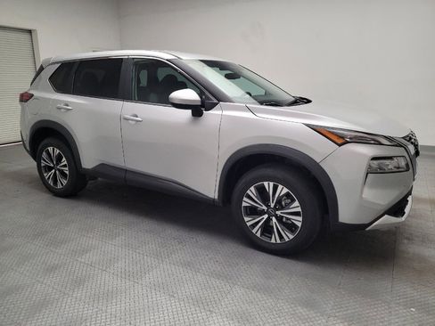 Used 2023 Nissan Rogue SV image 11