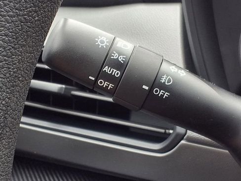 New 2026 Subaru Crosstrek 2.0i Premium AWD/4WD image 13