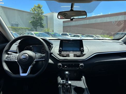Used 2019 Nissan Altima 2.5 S FWD image 14