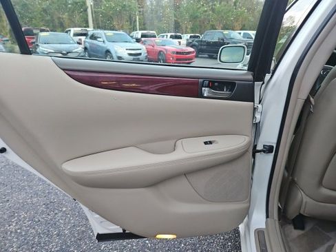 Used 2004 Lexus ES 330 image 23