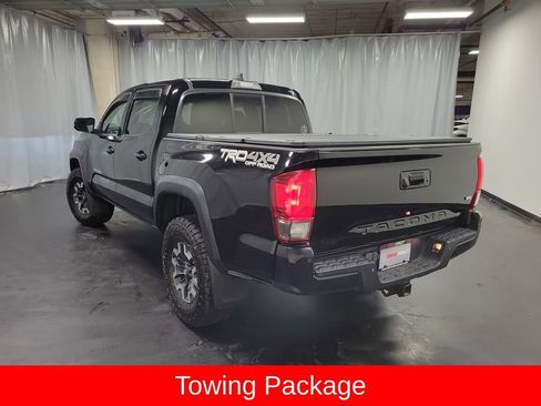 Used 2016 Toyota Tacoma TRD Off-Road w/ Premium & Technology Package image 6