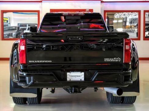 Used 2023 Chevrolet Silverado 3500 High Country AWD/4WD image 10