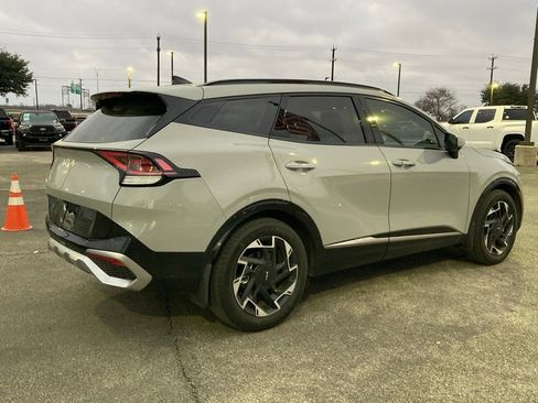 Used 2025 Kia Sportage SX image 5