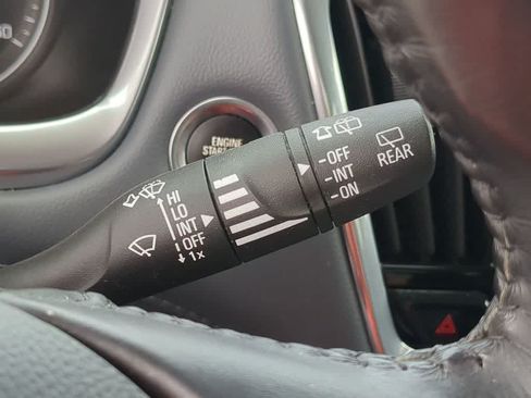 Used 2020 Chevrolet Traverse Premier w/ LPO, Blackout Package AWD/4WD image 24