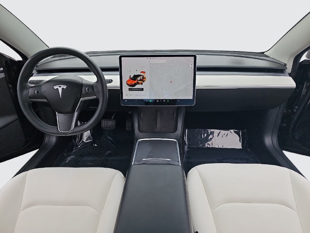 Used 2021 Tesla Model 3 Standard Range Plus RWD image 9