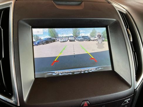 Used 2019 Ford Edge Titanium AWD/4WD image 13