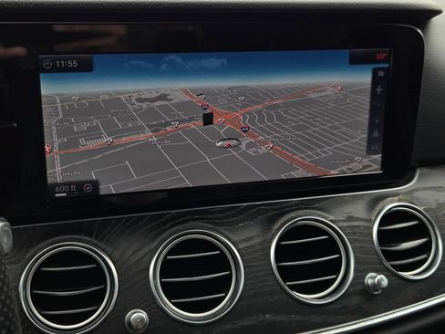 Used 2017 Mercedes-Benz E 300 image 21