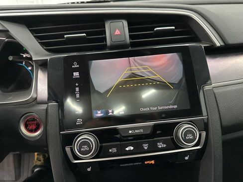 Used 2017 Honda Civic Touring image 13