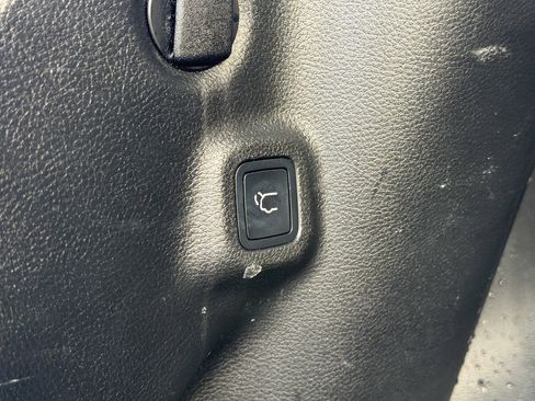 Used 2018 Jeep Compass Limited w/ Navigation Group image 20