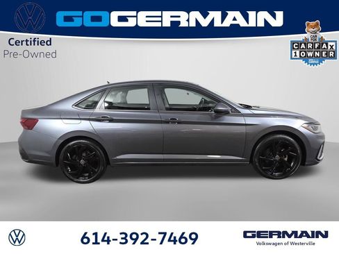 Certified 2025 Volkswagen Jetta SE w/ Sunroof Package FWD image 6