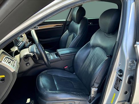 Used 2017 Genesis G80 3.8 image 23