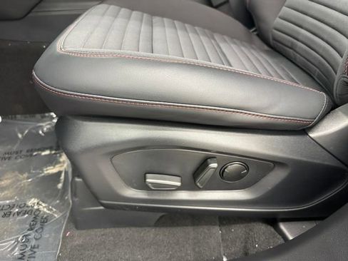 New 2026 Ford Explorer ST-Line w/ ST-Line Street Pack image 39