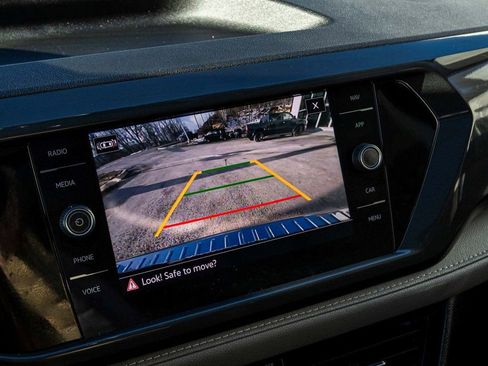 Used 2023 Volkswagen Taos SEL image 20