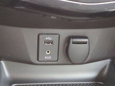 Used 2016 Nissan Rogue SL w/ SL Premium Package image 23