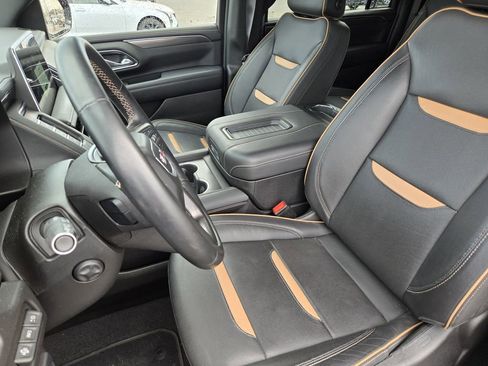 Used 2024 GMC Yukon XL AT4 w/ Technology Package image 7