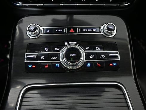 Used 2022 Lincoln Nautilus Reserve w/ Cargo Utility Package image 32