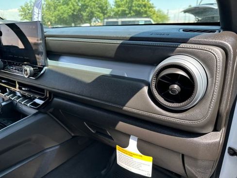 Used 2026 Chevrolet Colorado LT w/ Advanced Trailering Package RWD image 25