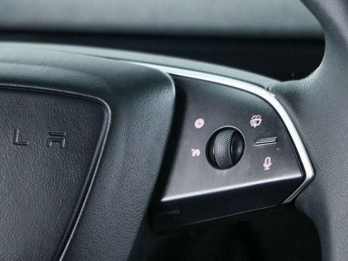 Used 2025 Tesla Model 3 Long Range RWD image 14