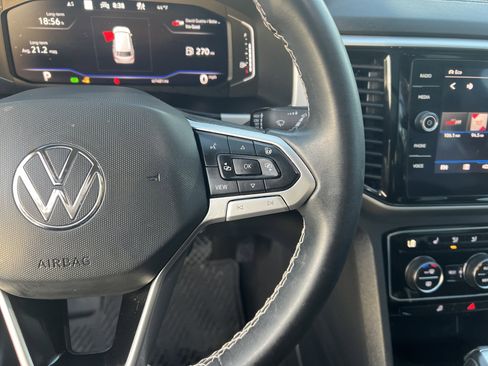 Certified 2022 Volkswagen Atlas SEL image 19