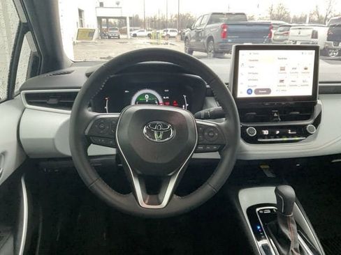 Used 2025 Toyota Corolla FX w/ Convenience Package image 17