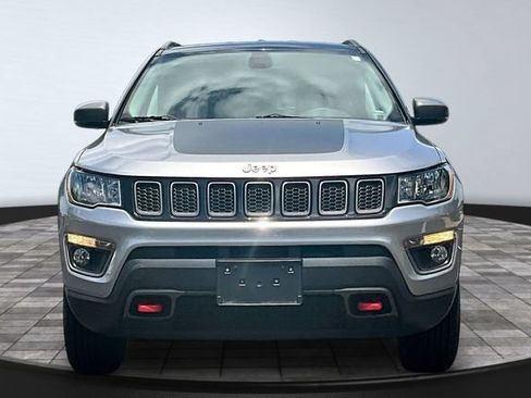 Used 2017 Jeep Compass Trailhawk w/ Leather Interior Group AWD/4WD image 2