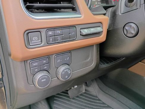 Used 2021 Chevrolet Tahoe High Country AWD/4WD image 28