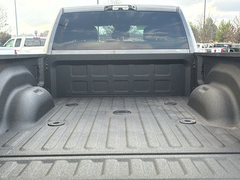 New 2026 RAM 2500 Big Horn AWD/4WD image 16