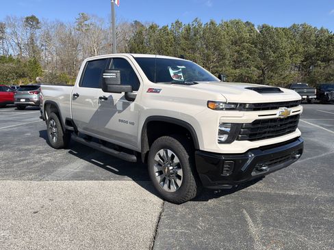 New 2026 Chevrolet Silverado 2500 Custom w/ Custom Value Package image 3