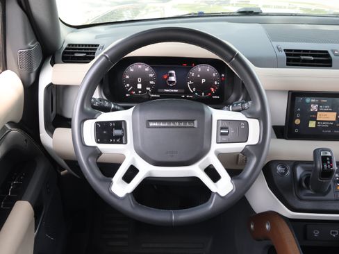 Used 2023 Land Rover Defender 110 S AWD/4WD image 15