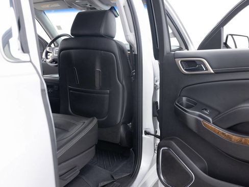 Used 2016 GMC Yukon XL Denali w/ Open Road Package AWD/4WD image 30