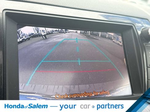 Used 2013 Toyota Sequoia Platinum image 22