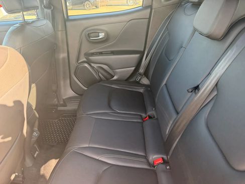 Used 2020 Jeep Renegade Altitude AWD/4WD image 39