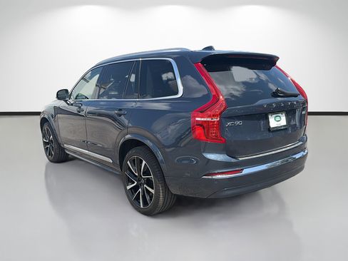 Used 2025 Volvo XC90 B5 Plus w/ Protection Package Premier AWD/4WD image 3
