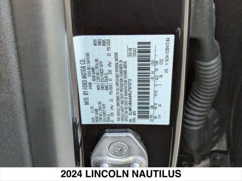 Used 2024 Lincoln Nautilus Reserve w/ Jet Appearance Package (87T) AWD/4WD image 15