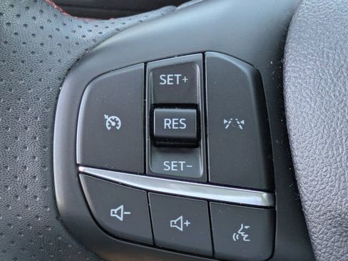 Used 2024 Ford Escape ST-Line w/ Cold Weather Package image 29