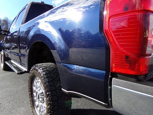 Used 2021 Ford F250 XLT w/ XLT Premium Package image 13