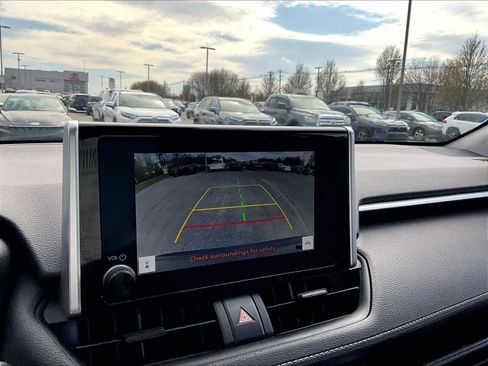 Used 2025 Toyota RAV4 LE AWD/4WD image 19