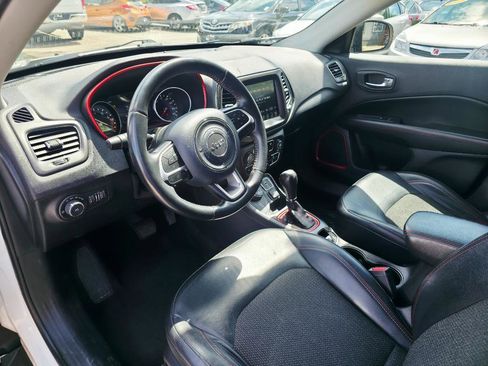 Used 2019 Jeep Compass Trailhawk AWD/4WD image 27