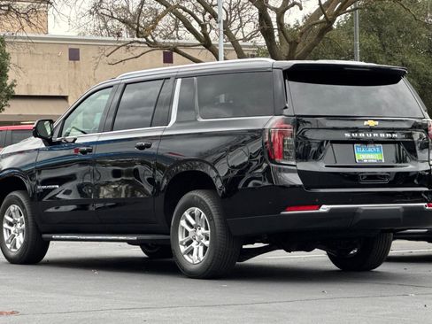 New 2026 Chevrolet Suburban LS w/ Max Trailering Package AWD/4WD image 5