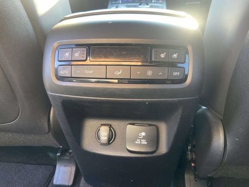 Used 2020 Hyundai Palisade Limited FWD image 14
