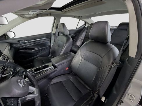 Used 2023 Nissan Altima 2.5 SL FWD image 13