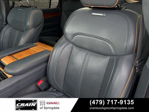 Used 2022 Jeep Grand Wagoneer Series II w/ Convenience Group III AWD/4WD image 24
