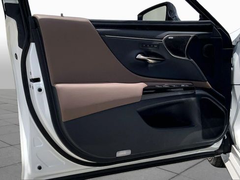 Used 2025 Lexus ES 350 Ultra Luxury FWD image 21